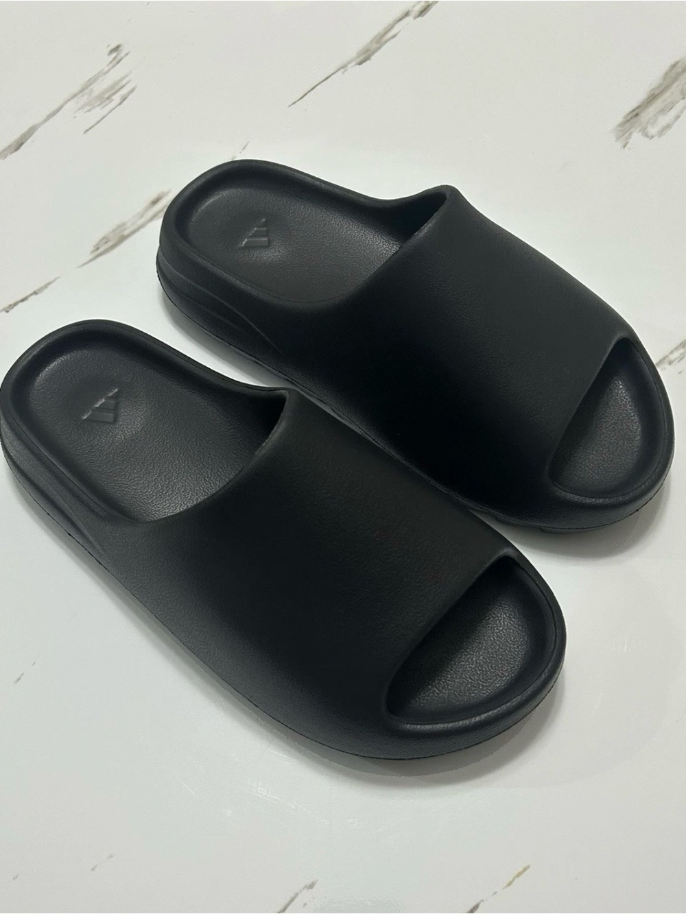Adidas Yeezy  Slides